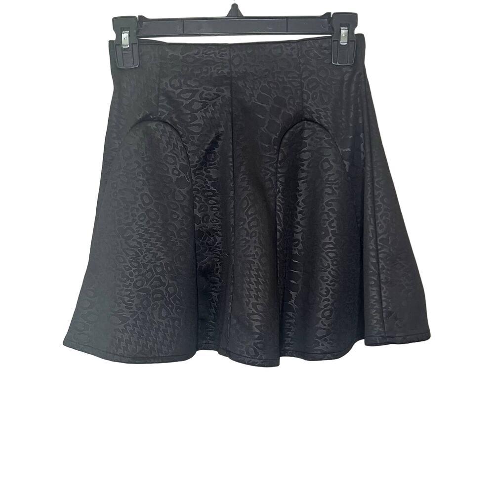 Dance & Marvel black on black animal print mini flowy pull on skirt Size Small